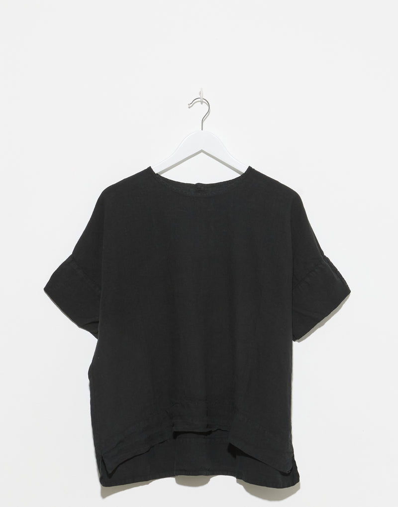 metta-melbourne-black-linen-avril-top.jpeg